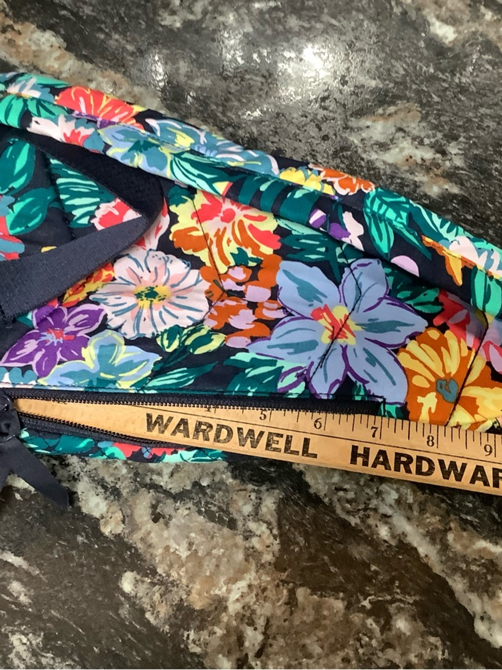 Vera Bradley sling backpack happy blooms - Picture 10 of 12